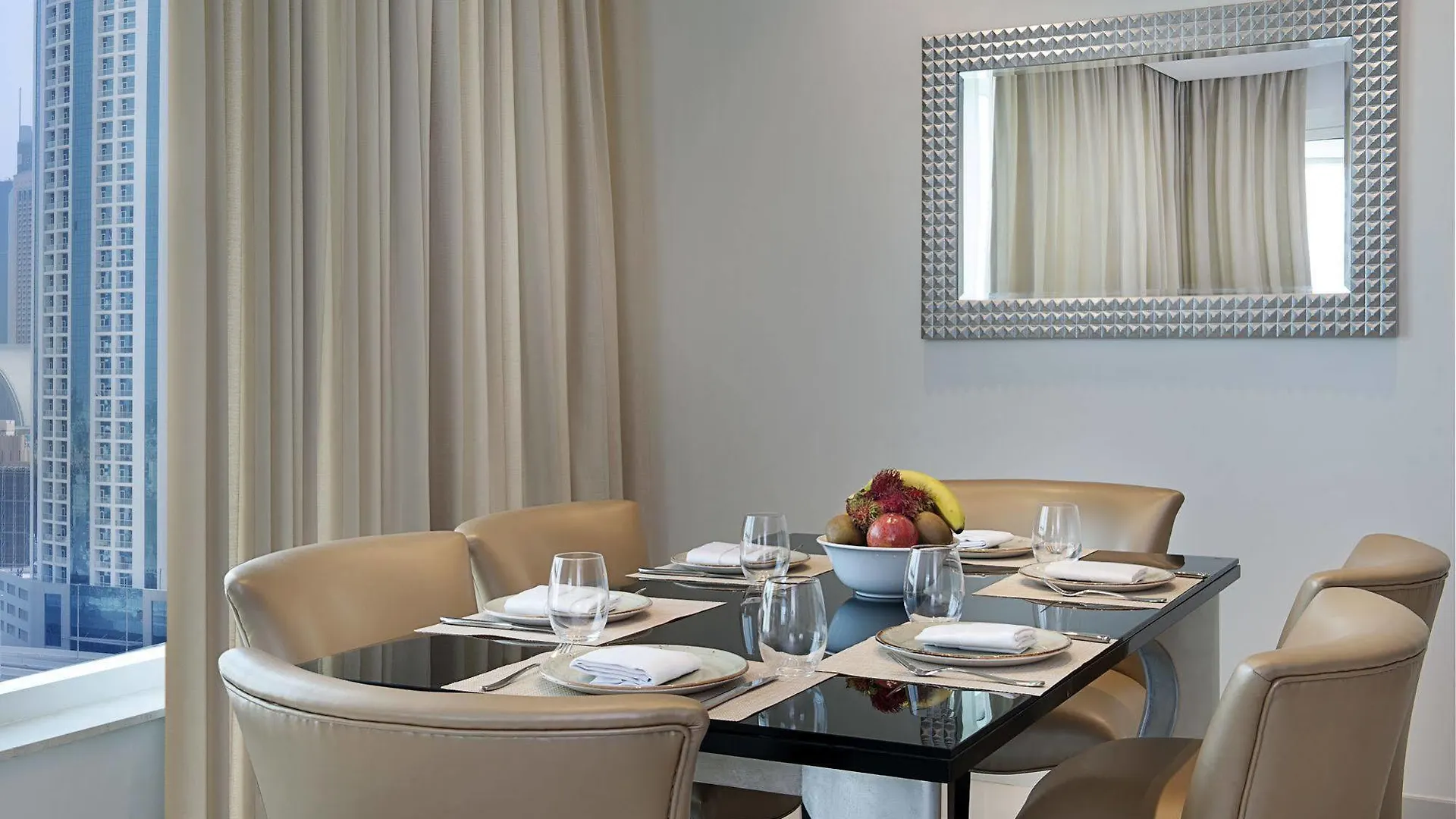 Damac Maison Canal Views Дубай 5*,